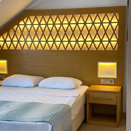 Aurasia Design Отель Мармарис