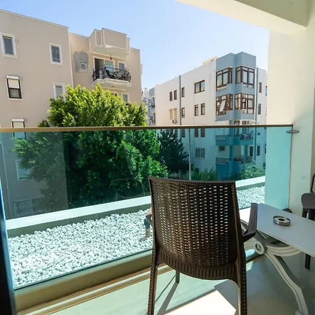 Aurasia Design Отель Мармарис