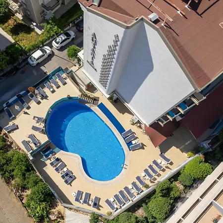 Отель Aurasia Design