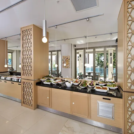 Hotel Aurasia Design 3*