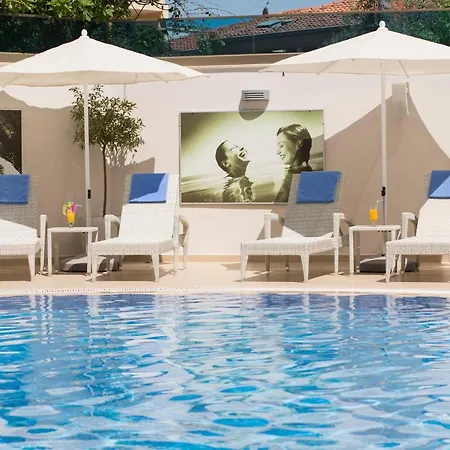 Aurasia Design 3* 马尔马里斯