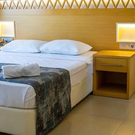 Otel Aurasia Design
