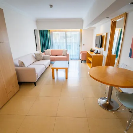 Aurasia Design Hotel