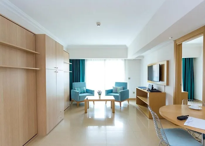 Aurasia Design Отель Мармарис