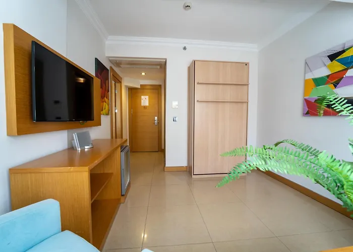 Hotel Aurasia Design 3*