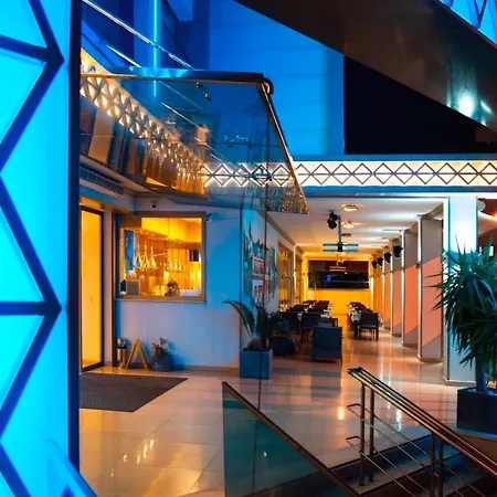 Hotel Aurasia Design 3*